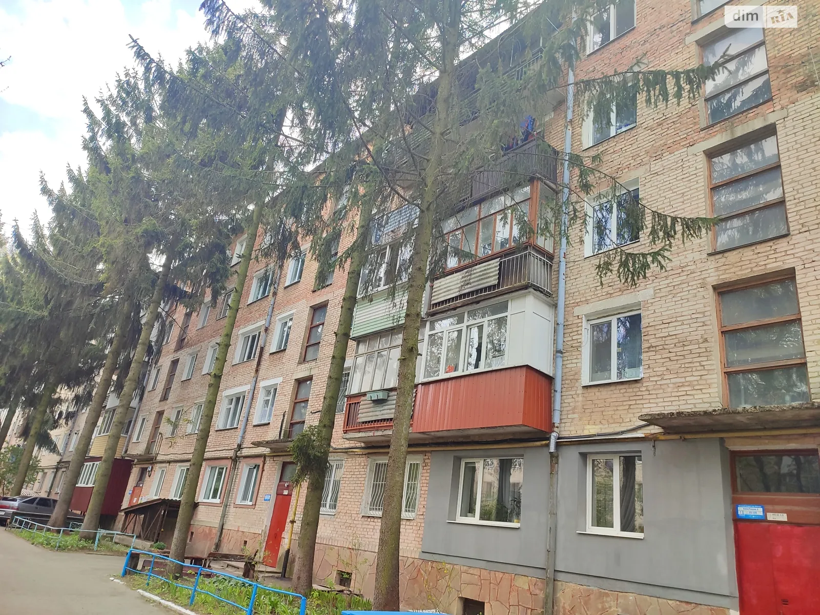 Продается 2-комнатная квартира 47.9 кв. м в Ровно, ул. Князя Романа, 8 - фото 1