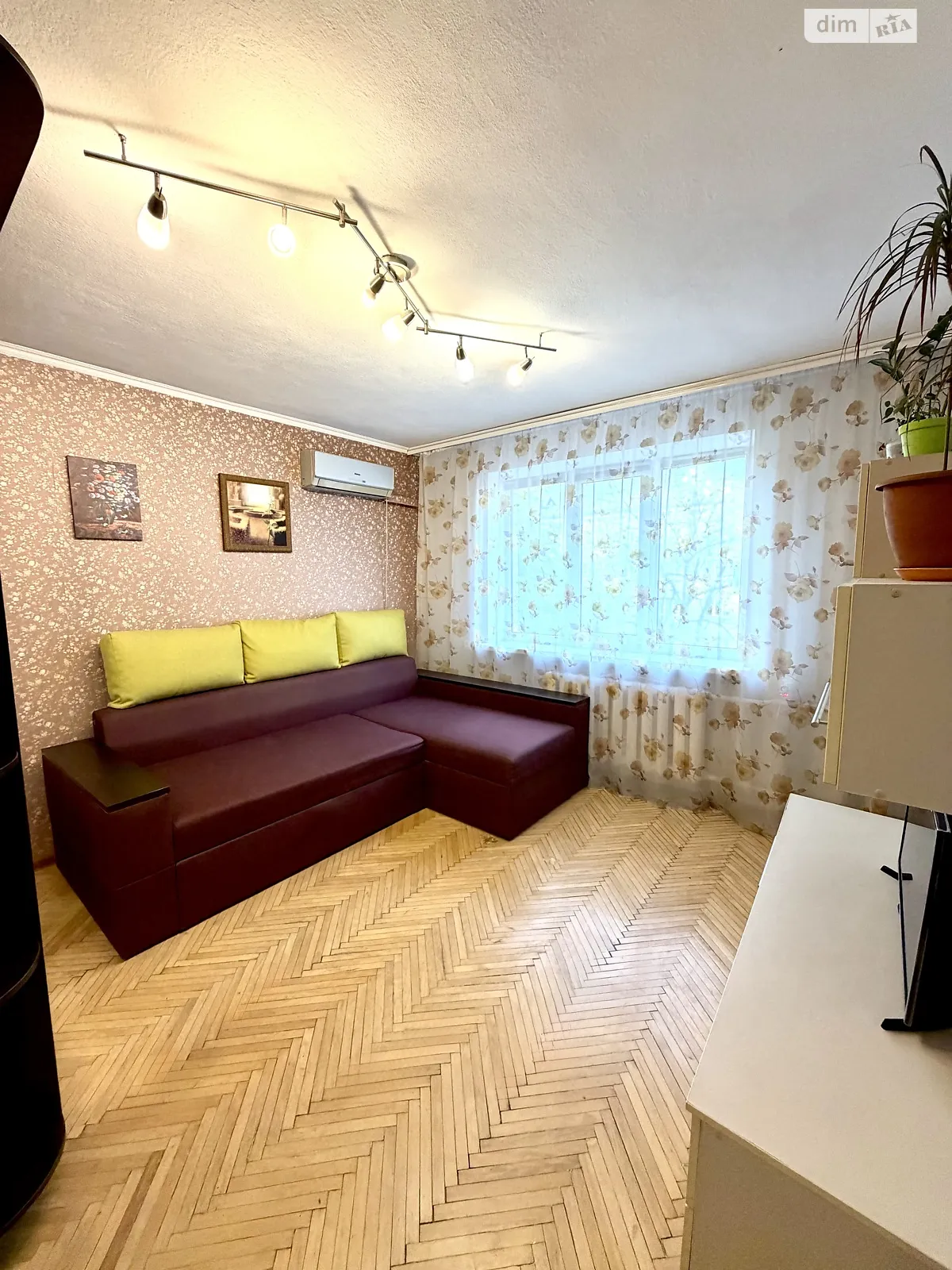 Продается 1-комнатная квартира 24.8 кв. м в Киеве, ул. Елены Телиги, 39А - фото 1