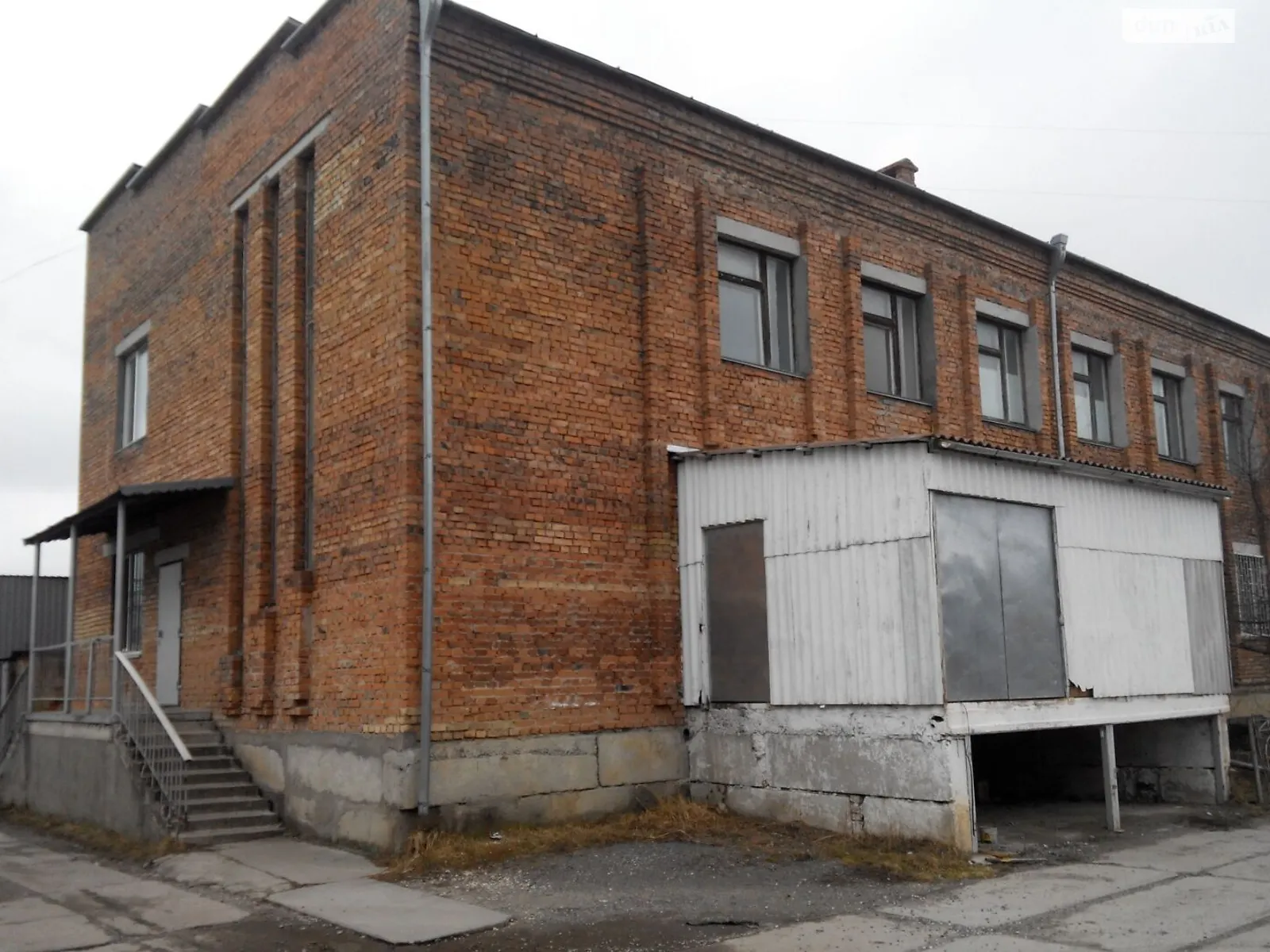 Сдается в аренду объект сферы услуг 192.9 кв. м в 2-этажном здании, цена: 11574 грн - фото 1