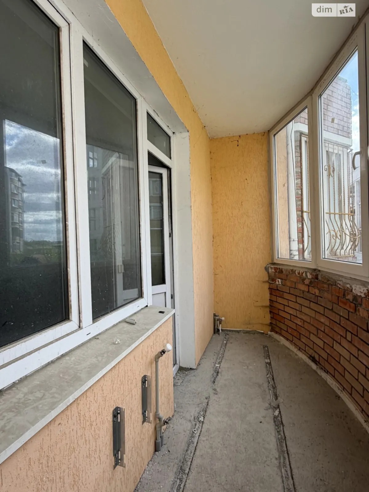 Продается 2-комнатная квартира 66 кв. м в Стрые, ул. Ивана Багряного, 11 - фото 1