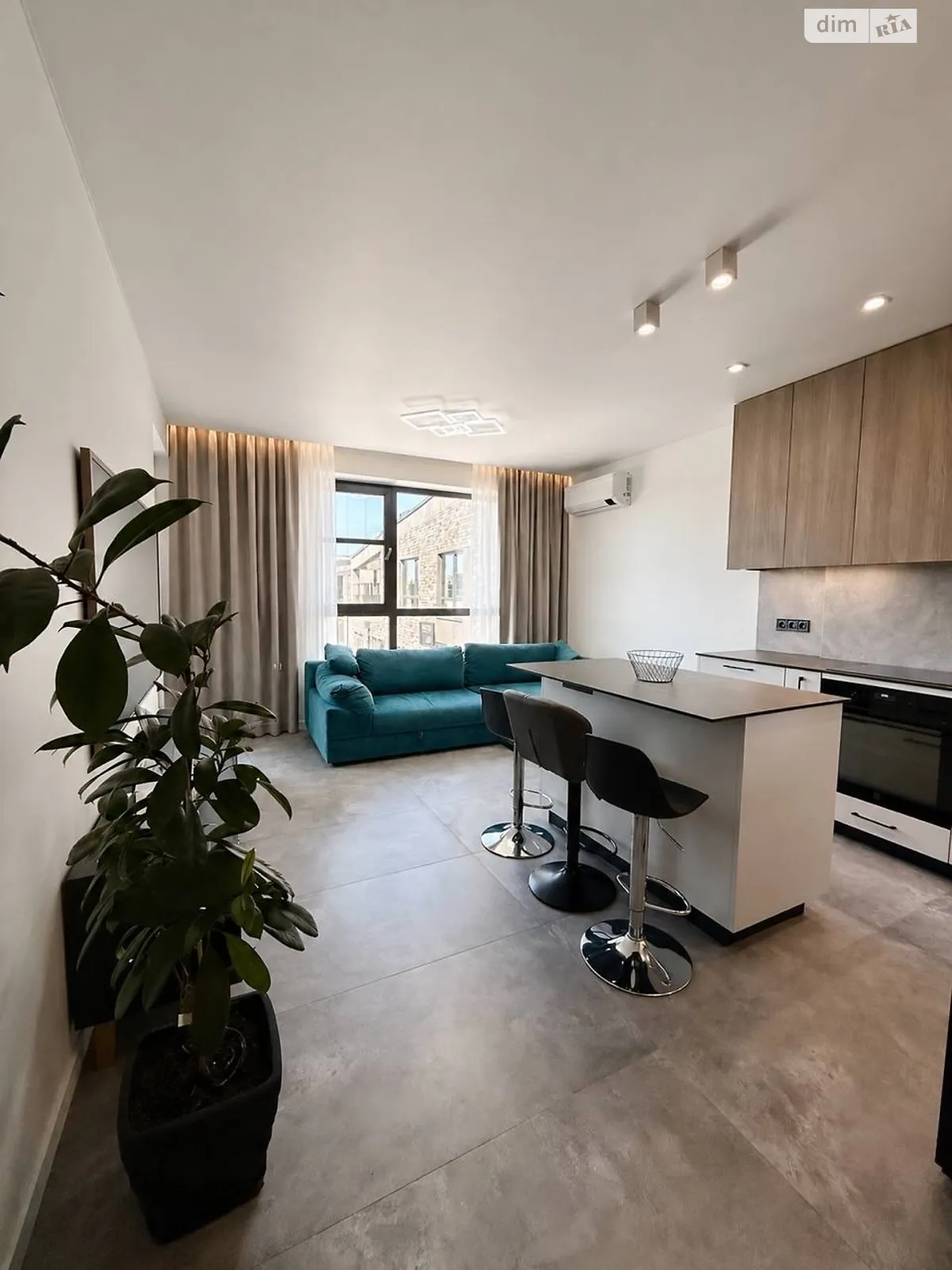 Продается 2-комнатная квартира 72 кв. м в Ирпене, ул. Украинская, 1Б - фото 1