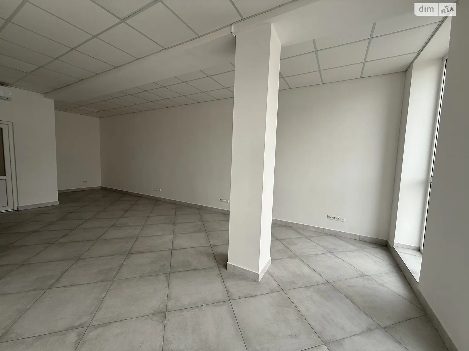 Продается офис 103 кв. м в бизнес-центре, цена: 128700 $ - фото 1