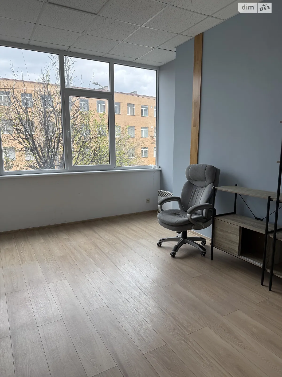 Сдается в аренду офис 19 кв. м в бизнес-центре, цена: 5500 грн - фото 1