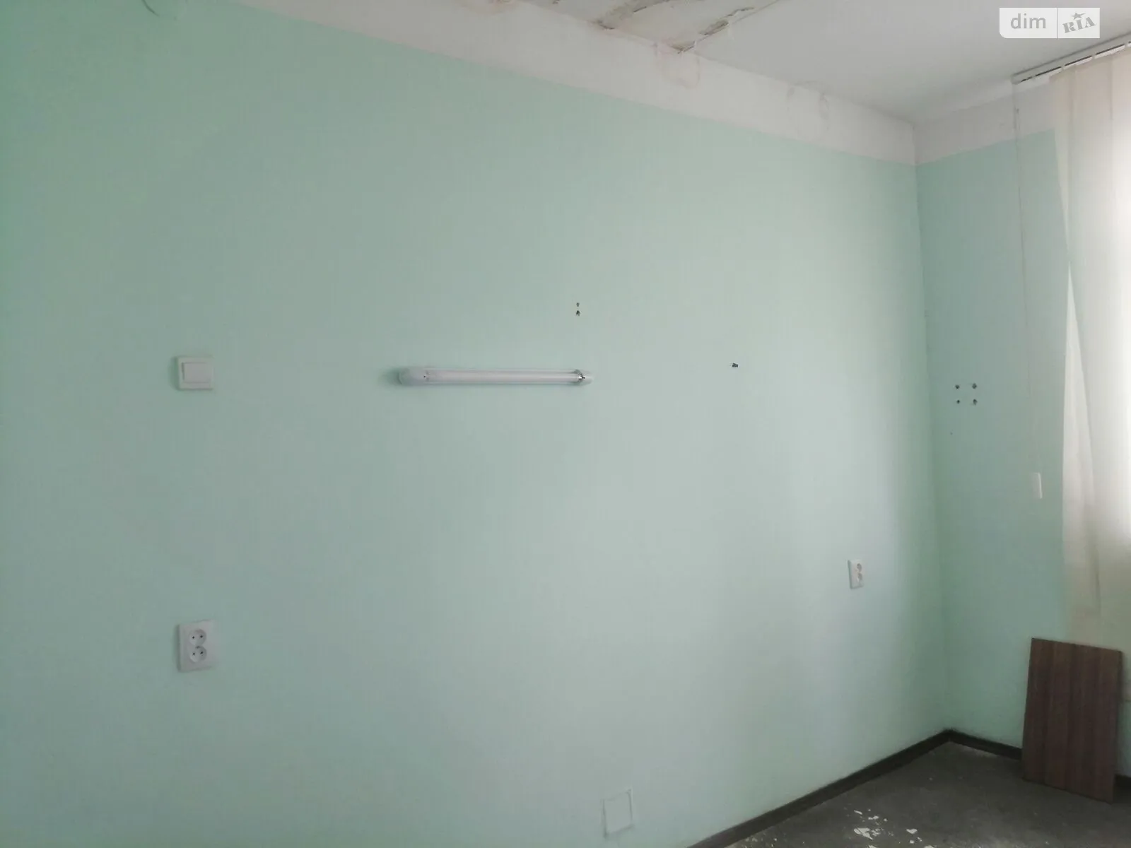 Здається в оренду офіс 14.3 кв. м в бізнес-центрі, цена: 670 грн - фото 1