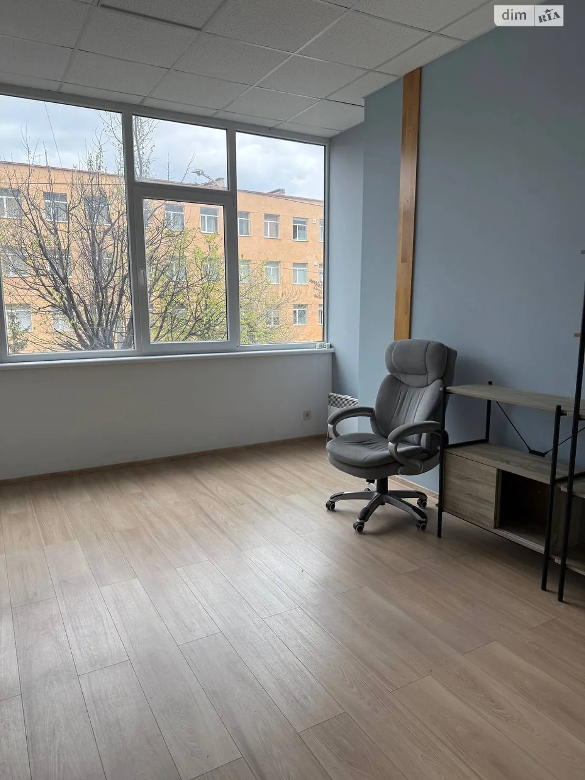 Сдается в аренду офис 19 кв. м в бизнес-центре, цена: 5500 грн - фото 1