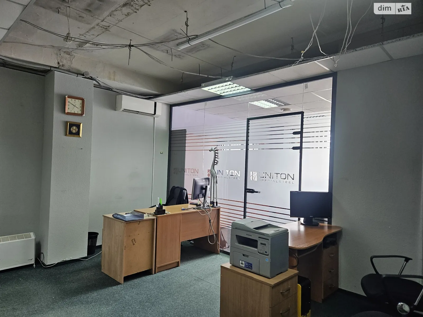 Продается офис 430 кв. м в бизнес-центре, цена: 258000 $ - фото 1