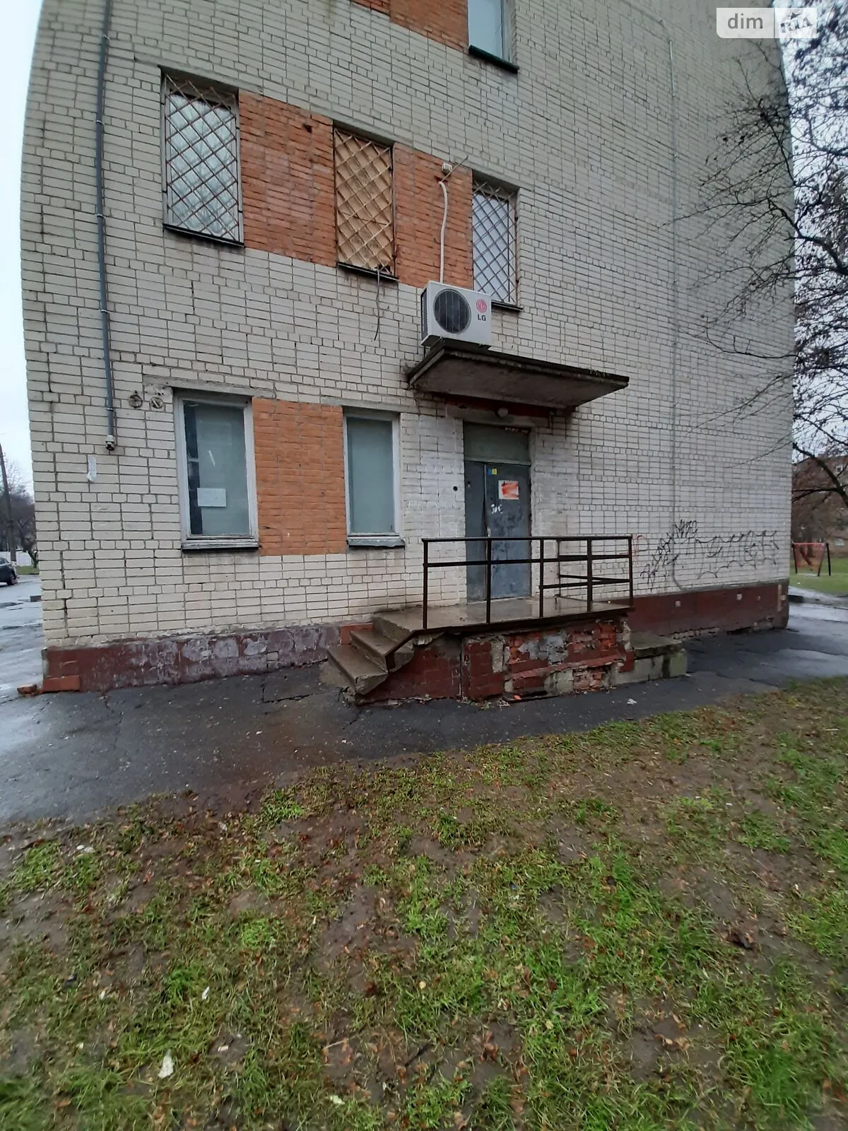 Сдается в аренду офис 55.1 кв. м в бизнес-центре, цена: 3306 грн - фото 1