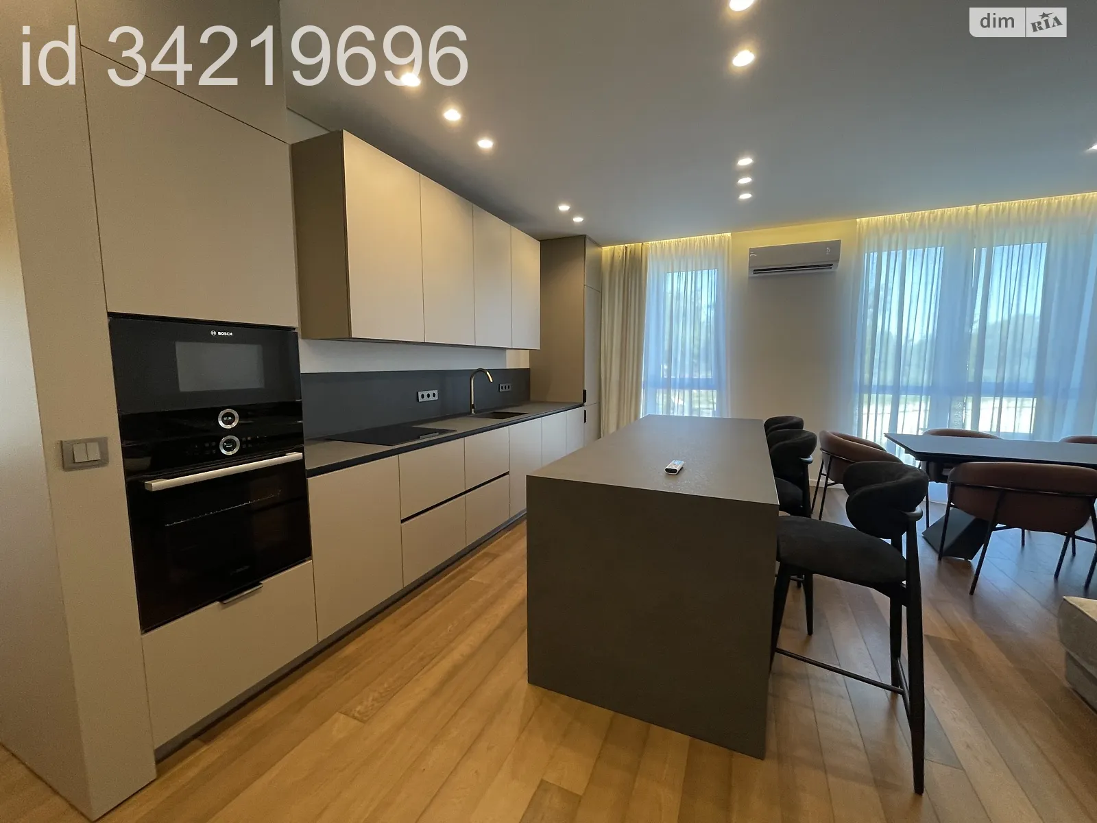 Продается 3-комнатная квартира 100 кв. м в Минае, ул. Августина Волошина, 24 - фото 1