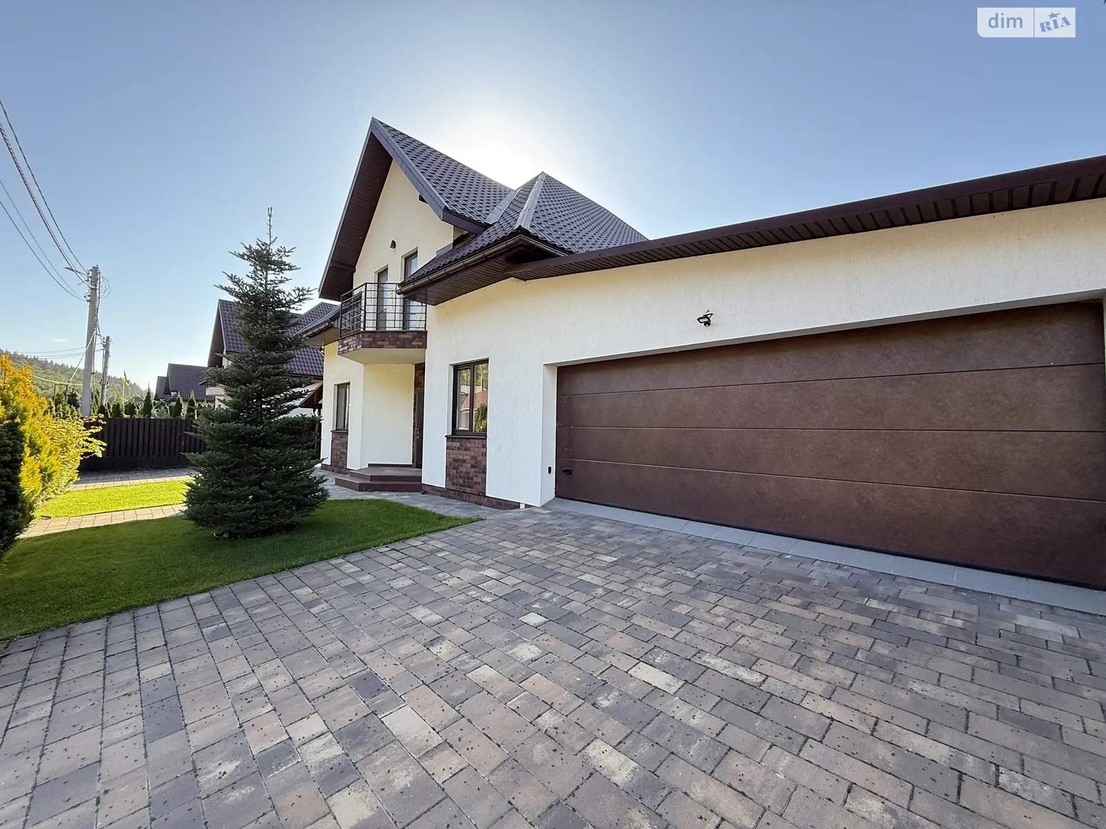 Продається будинок 2 поверховий 251.7 кв. м з мансардою, цена: 350000 € - фото 1