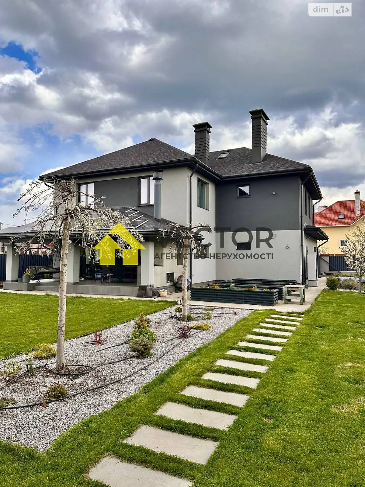 Сдается в аренду дом на 2 этажа 300 кв. м с баней/сауной, цена: 80000 грн - фото 1