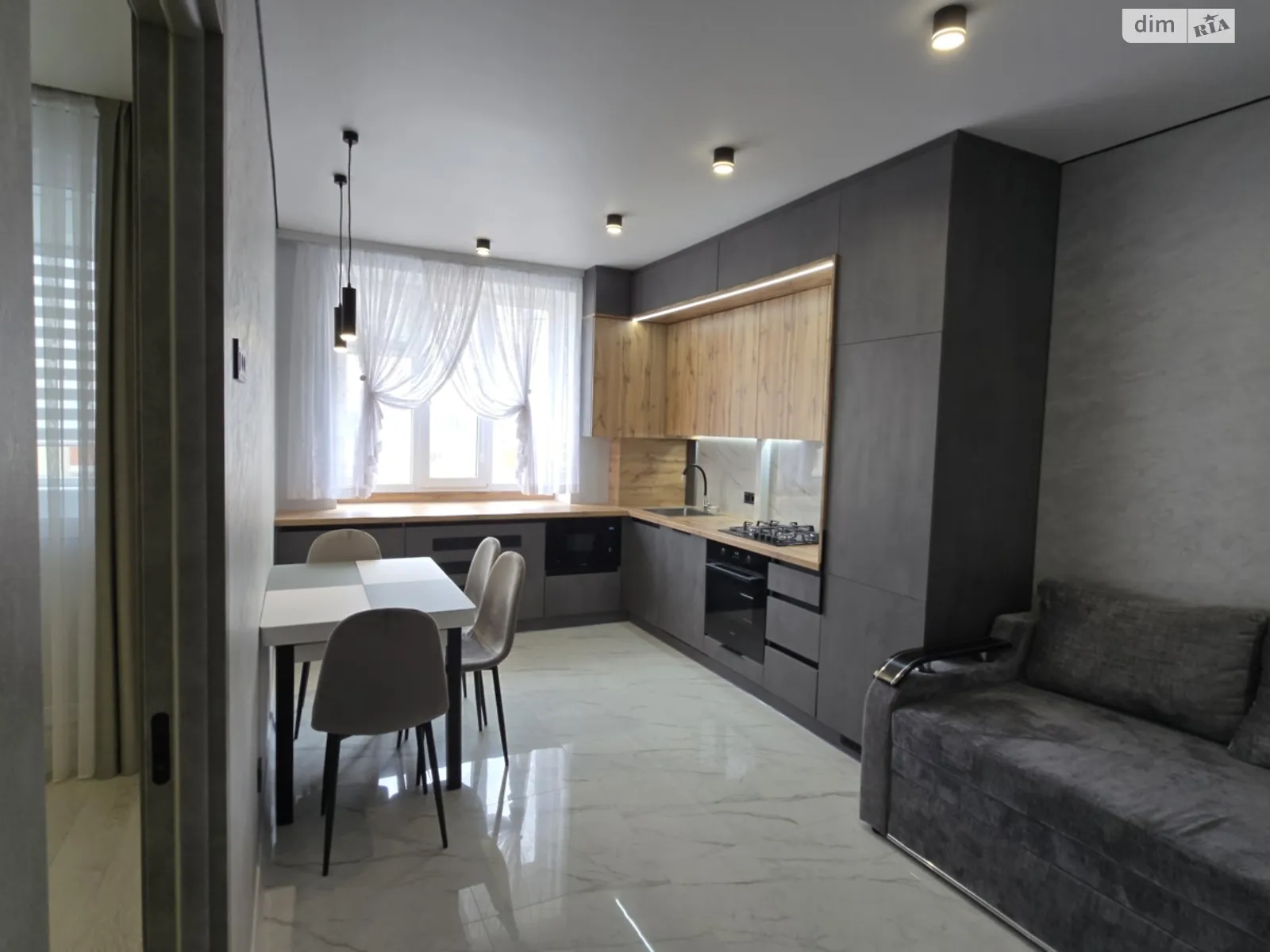 Продается 1-комнатная квартира 44 кв. м в Хмельницком, ул. Кармелюка, 3В - фото 1