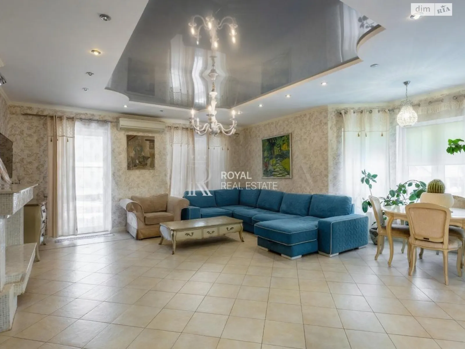 Сдается в аренду дом на 2 этажа 313.9 кв. м с балконом, цена: 1800 $ - фото 1