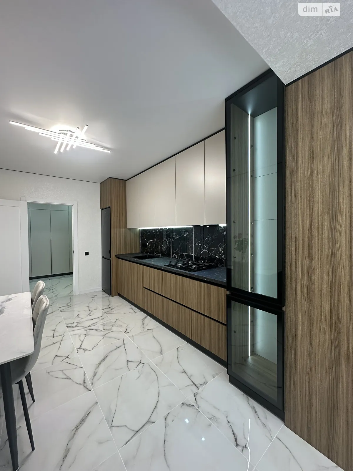 Продается 2-комнатная квартира 81 кв. м в Хмельницком, ул. Кармелюка - фото 1