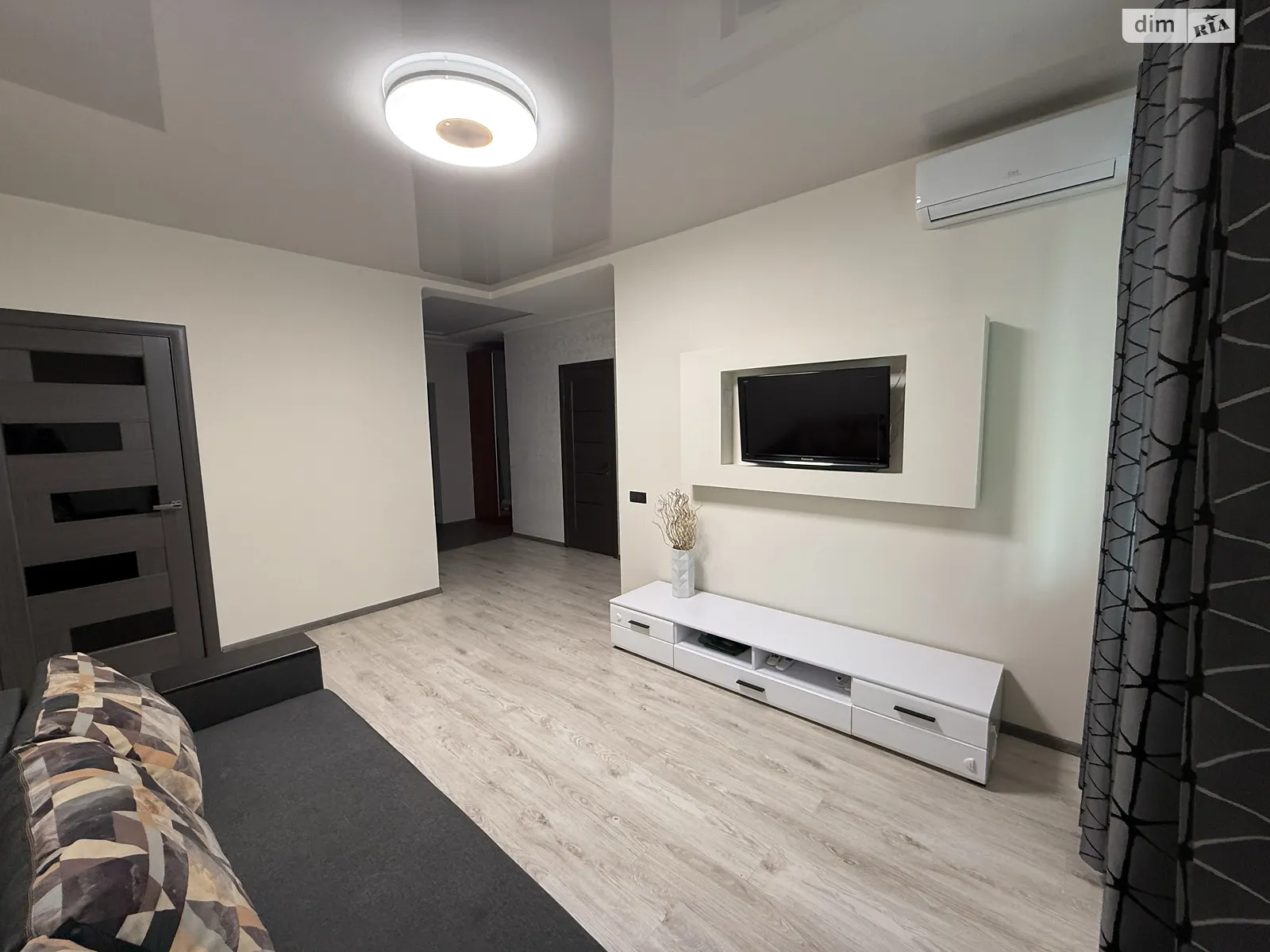 Продается 1-комнатная квартира 44.3 кв. м в Рассошенцах, ул. Перспективная, 5 - фото 1