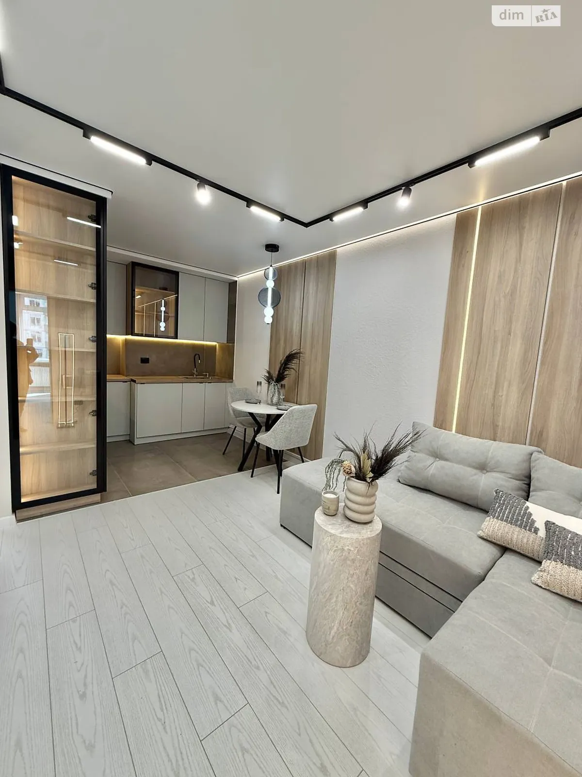 2-комнатная квартира 57 кв. м в Тернополе, ул. Смакулы, 8 - фото 1