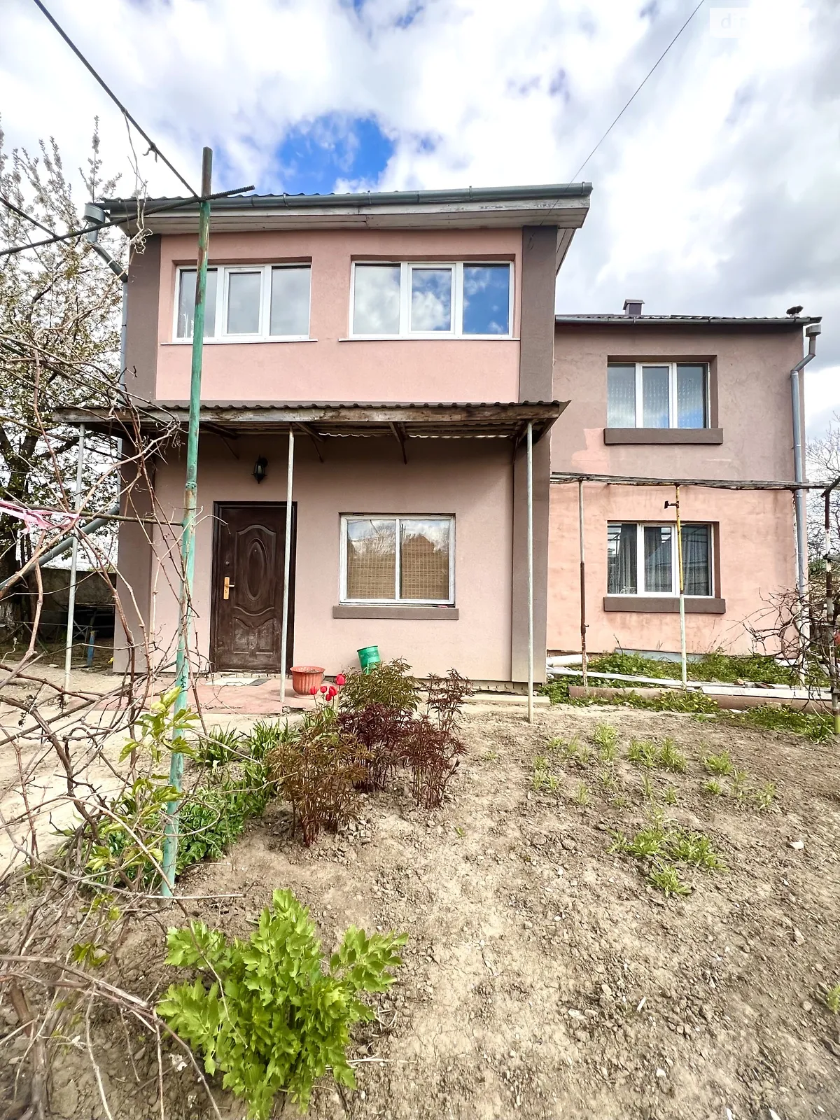 Продается дом на 2 этажа 256.7 кв. м с беседкой, цена: 98800 $ - фото 1