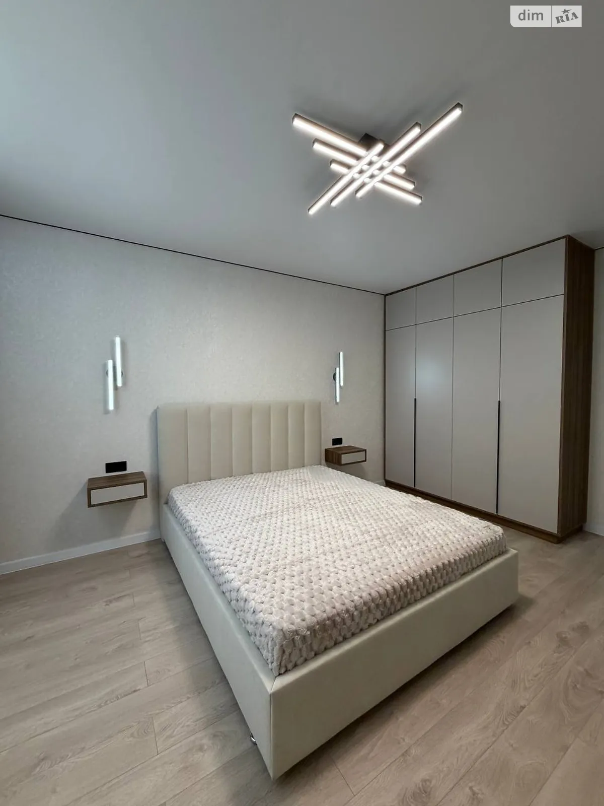 Продается 2-комнатная квартира 81 кв. м в Хмельницком, цена: 105000 $ - фото 1