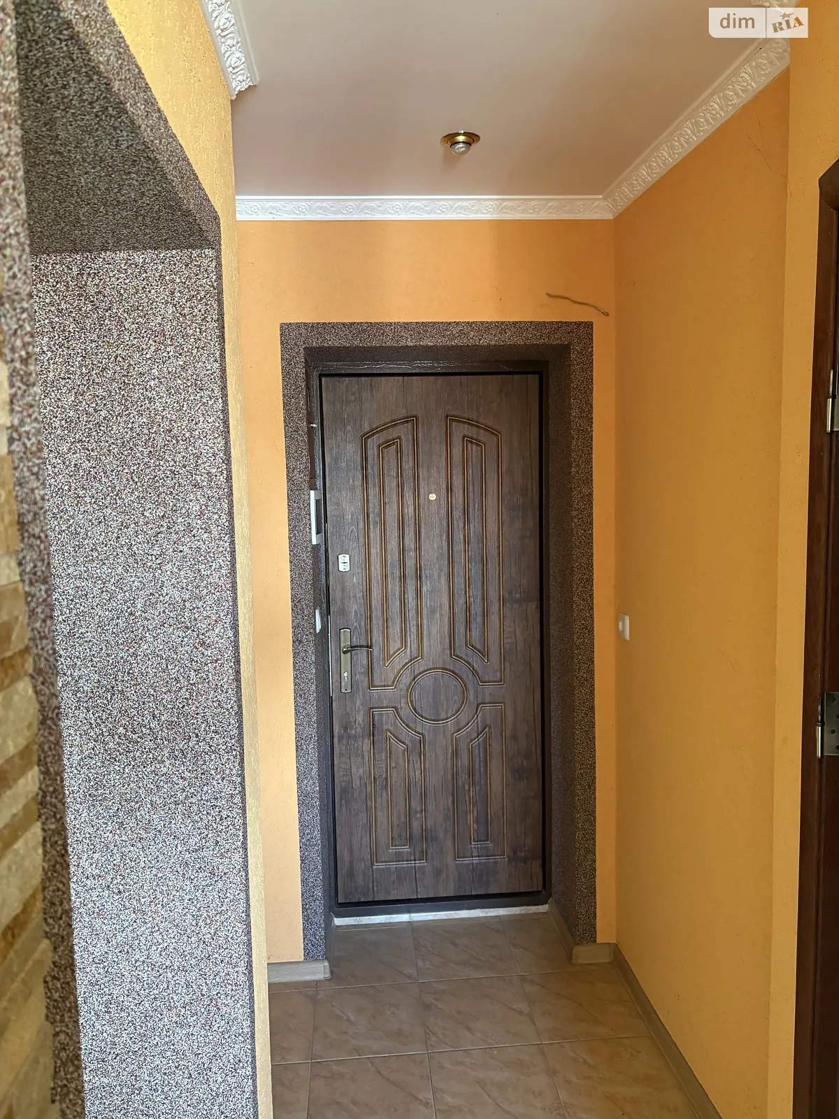 Продається 2-кімнатна квартира 41.4 кв. м у Хусті, вул. Кубинця, 3 - фото 1