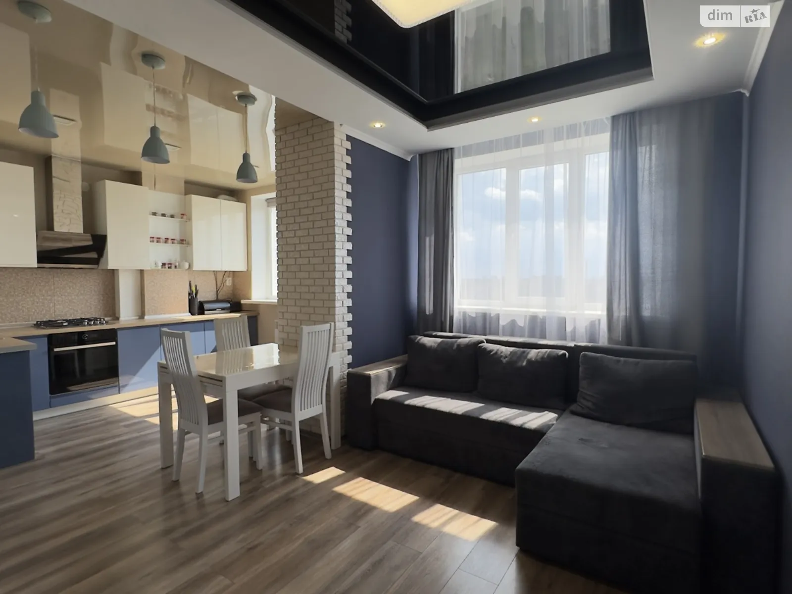 Продается 3-комнатная квартира 80 кв. м в Чугуеве, ул. Гвардейская, 19А - фото 1