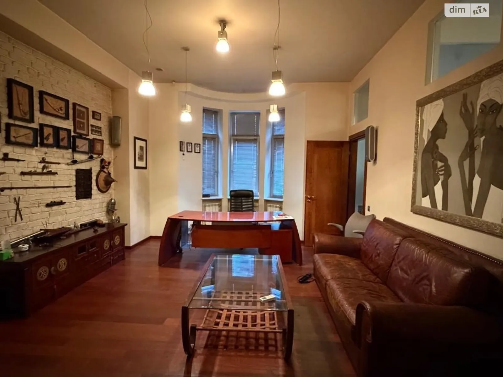 Продается офис 163.1 кв. м в бизнес-центре, цена: 225000 $ - фото 1