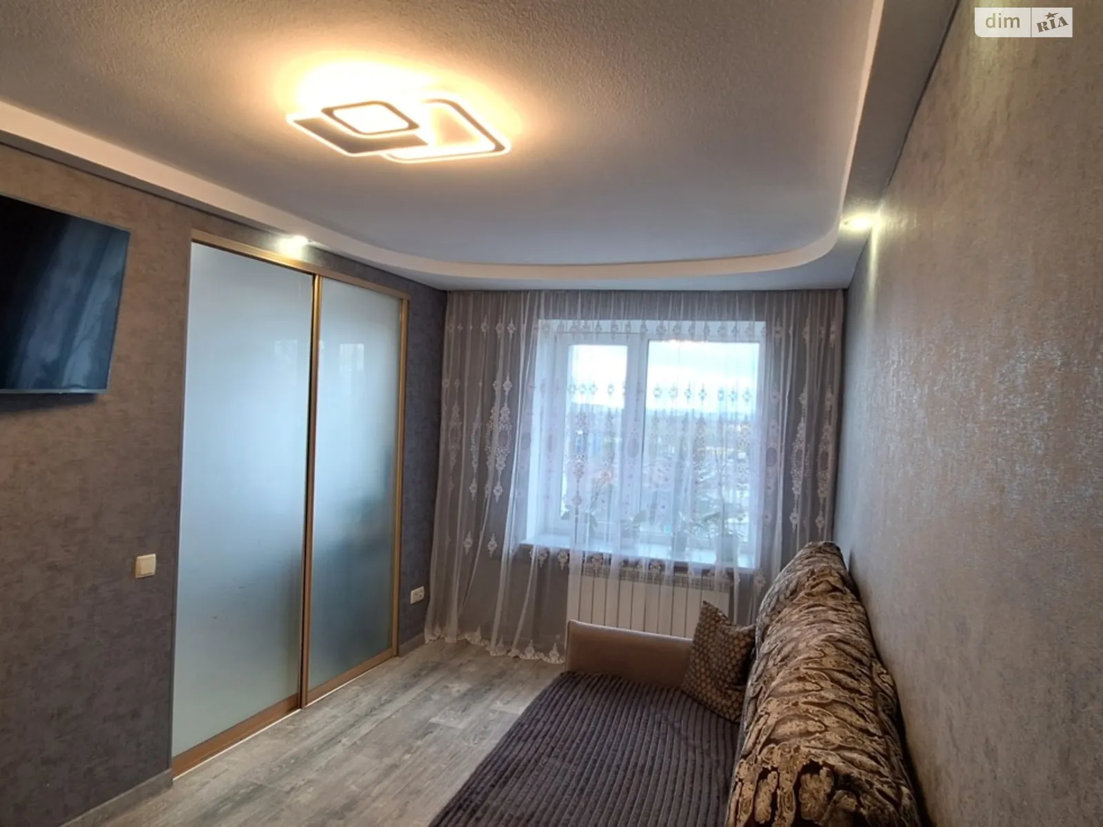 Продается 3-комнатная квартира 57 кв. м в Харькове, ул. Каденюка(Танкопия) - фото 1