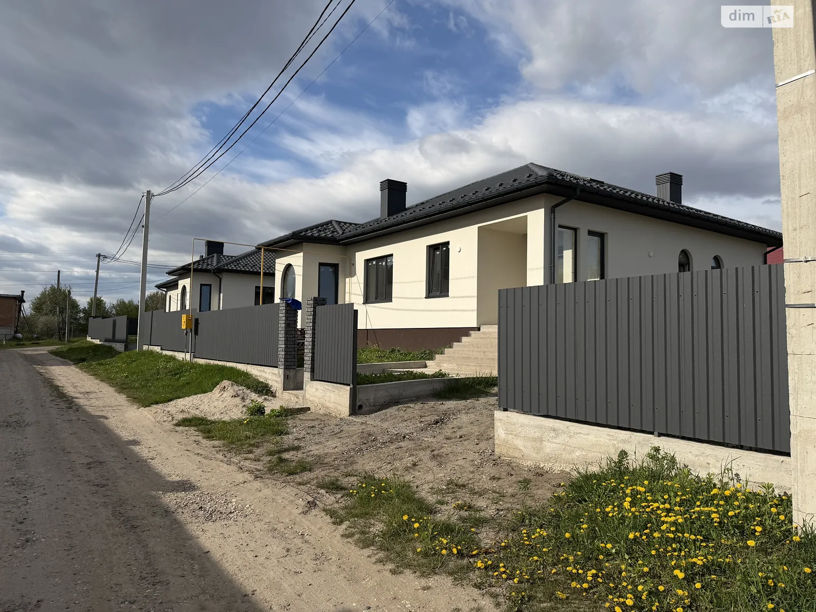 Продається одноповерховий будинок 142 кв. м з балконом, цена: 165000 $ - фото 1