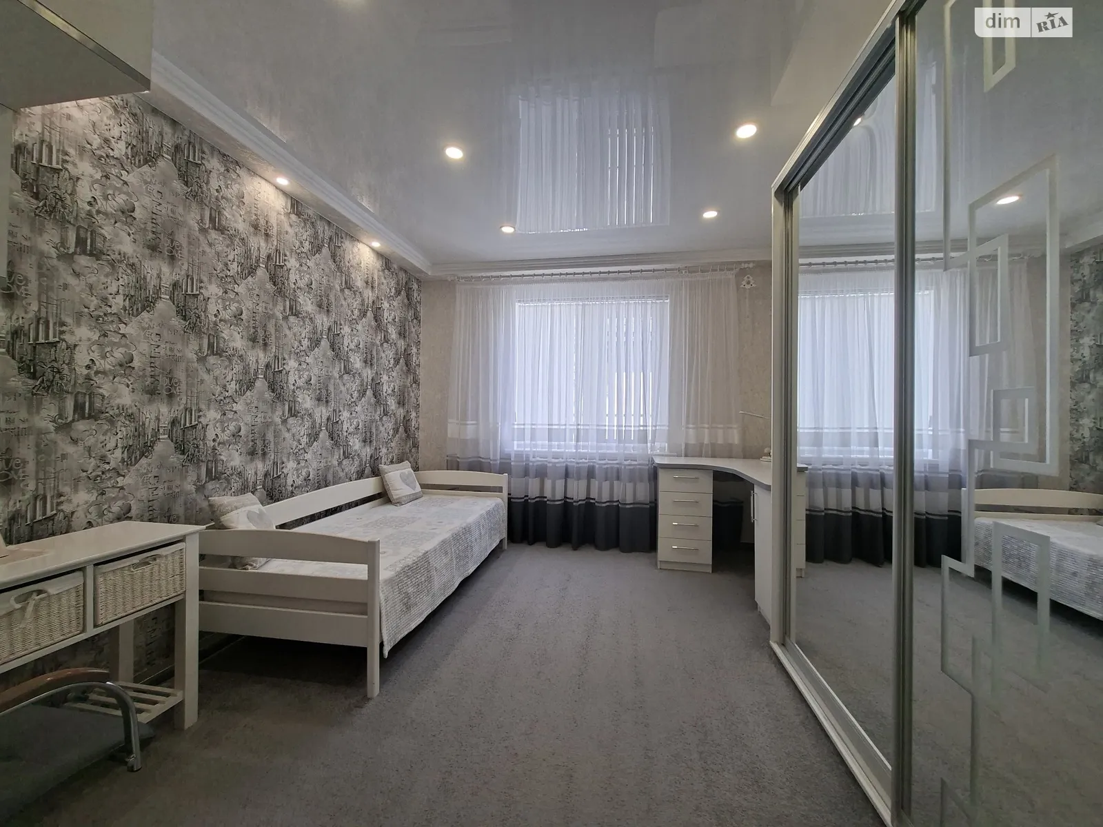 ул. Солнечная Доброслав, цена: 150000 $ - фото 1