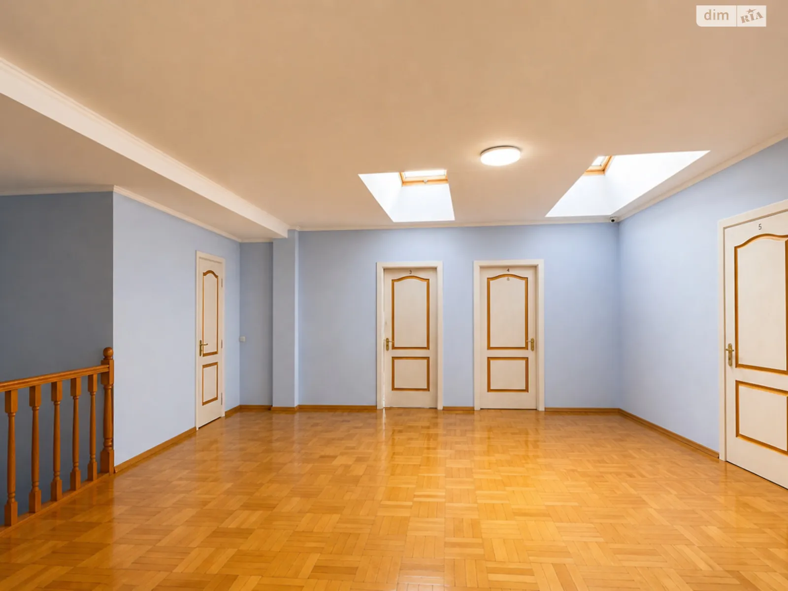 Продается дом на 2 этажа 198 кв. м с террасой, цена: 270000 $ - фото 1