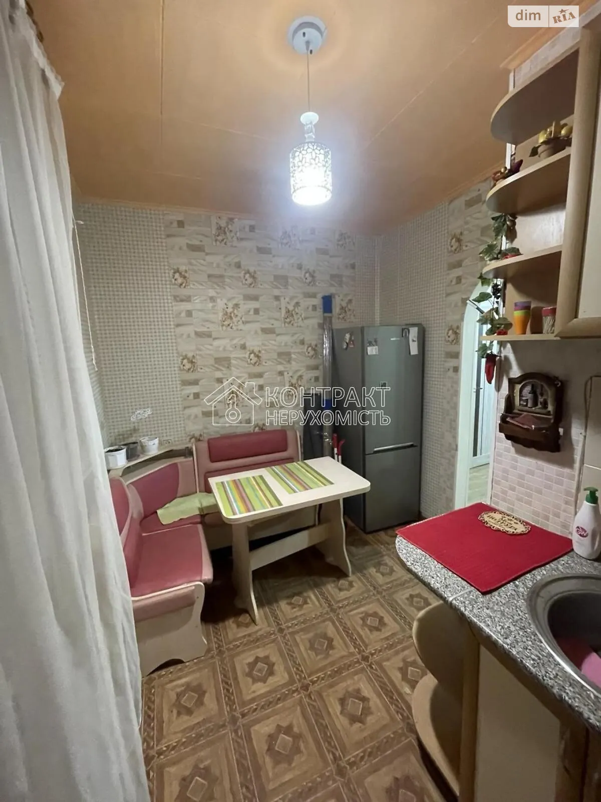 Продается 1-комнатная квартира 38.9 кв. м в Изюме, ул. Кленовая, 5 - фото 1