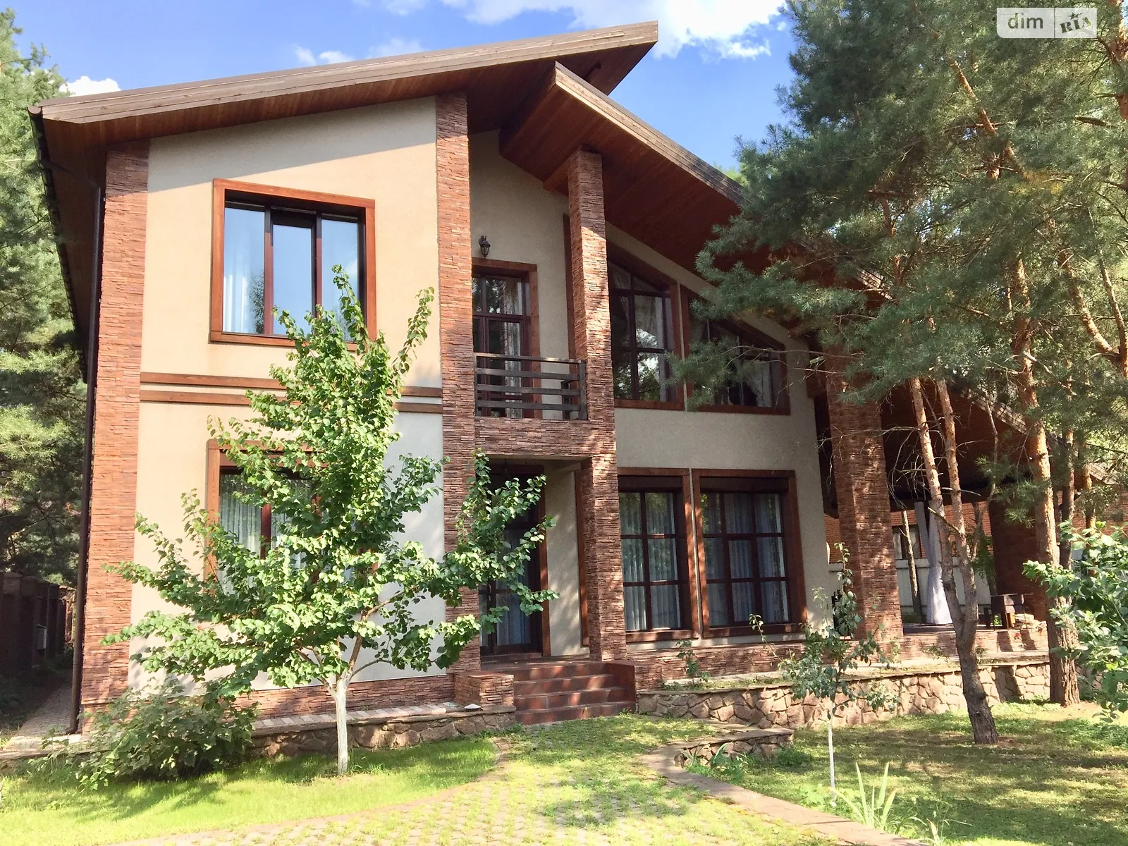 Сдается в аренду дом на 2 этажа 296 кв. м с бассейном, цена: 2500 $ - фото 1