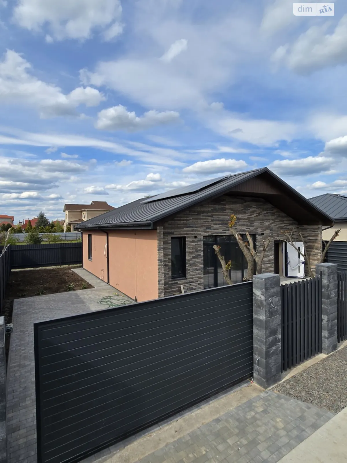 Продається одноповерховий будинок 124 кв. м з садом, цена: 185000 $ - фото 1