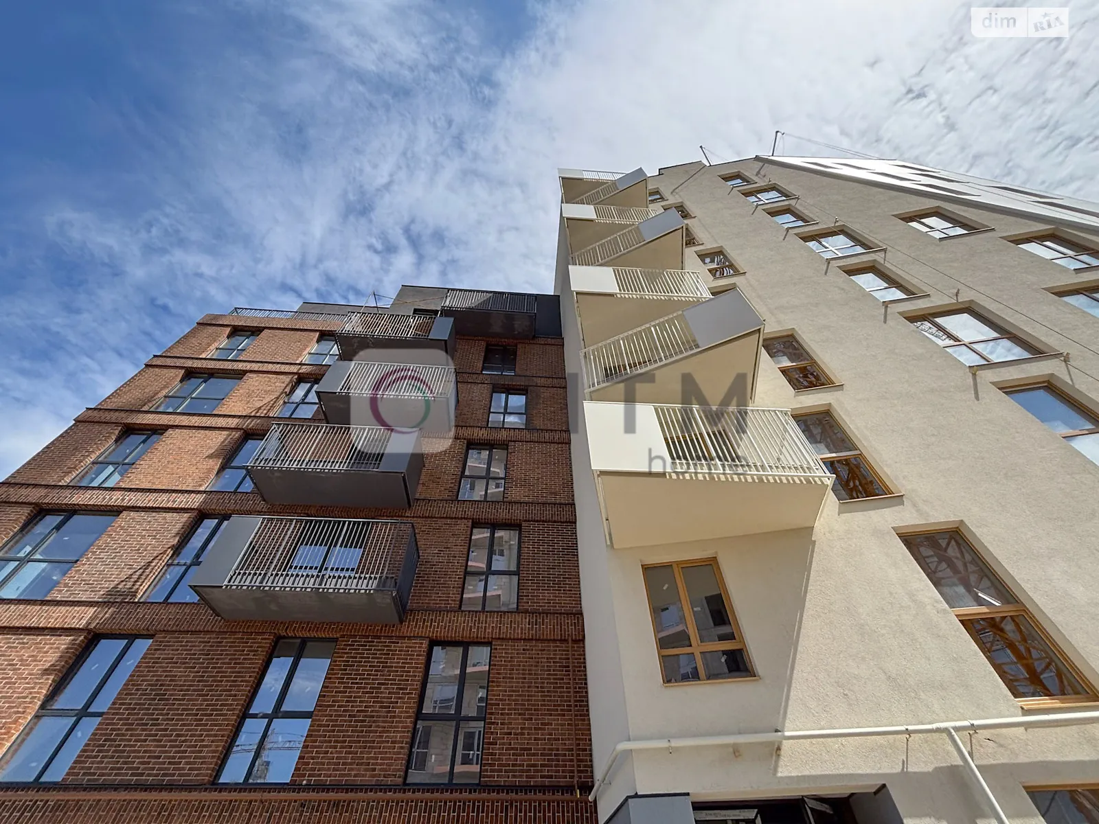 Продается 1-комнатная квартира 39 кв. м в Львове, ул. Щурата - фото 1