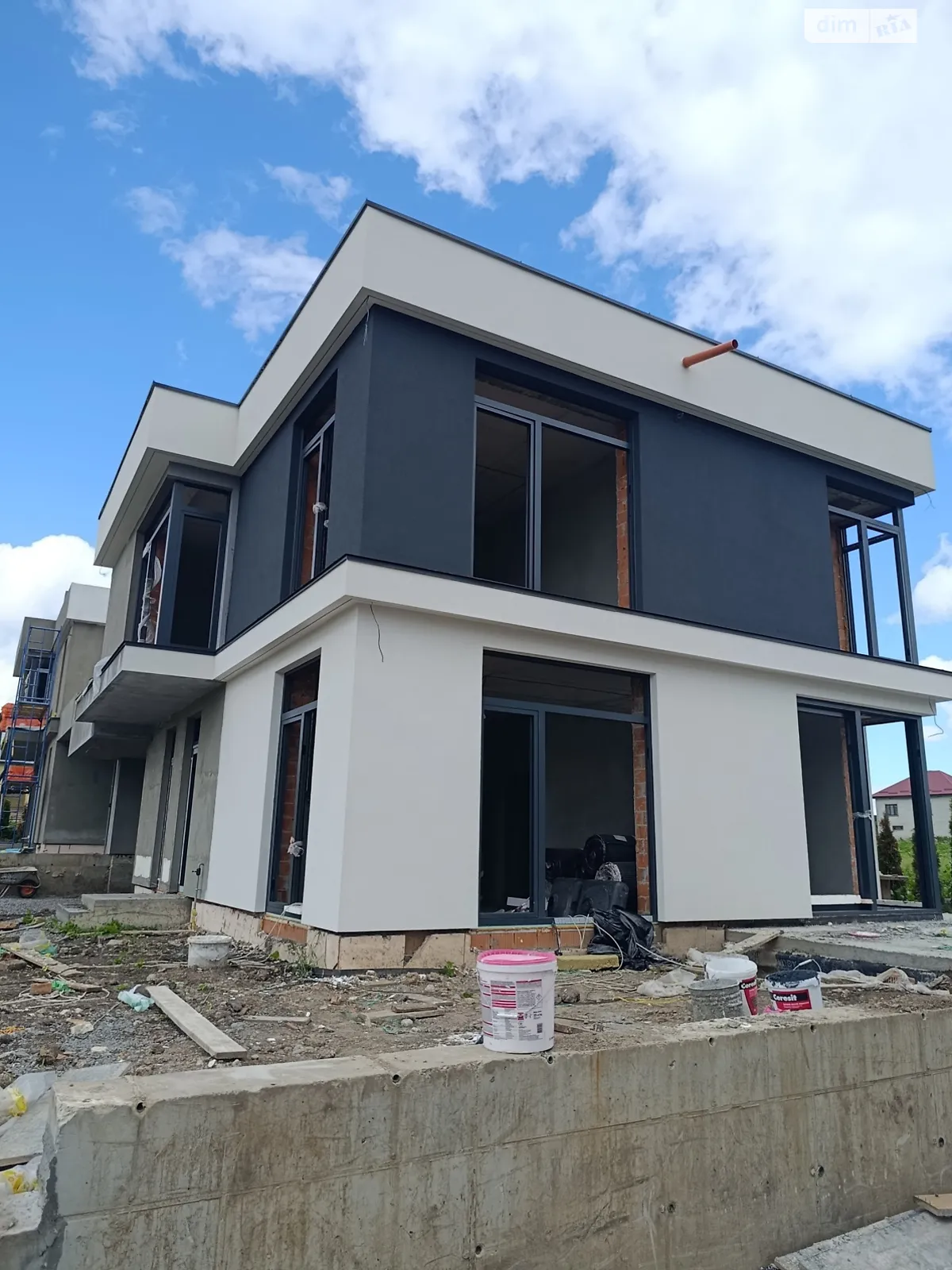 Продается дом на 2 этажа 112 кв. м с балконом, цена: 245000 $ - фото 1
