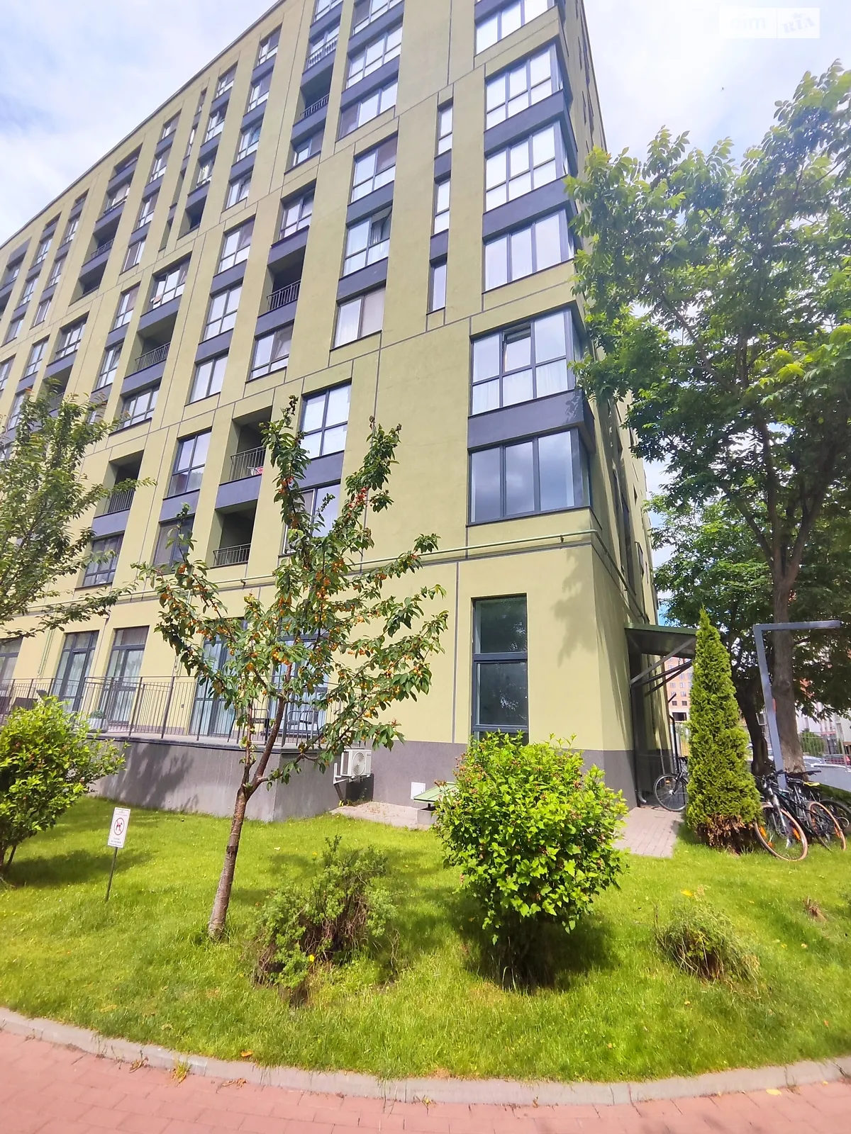 вул. Захисників Маріуполя(Костромська), 85