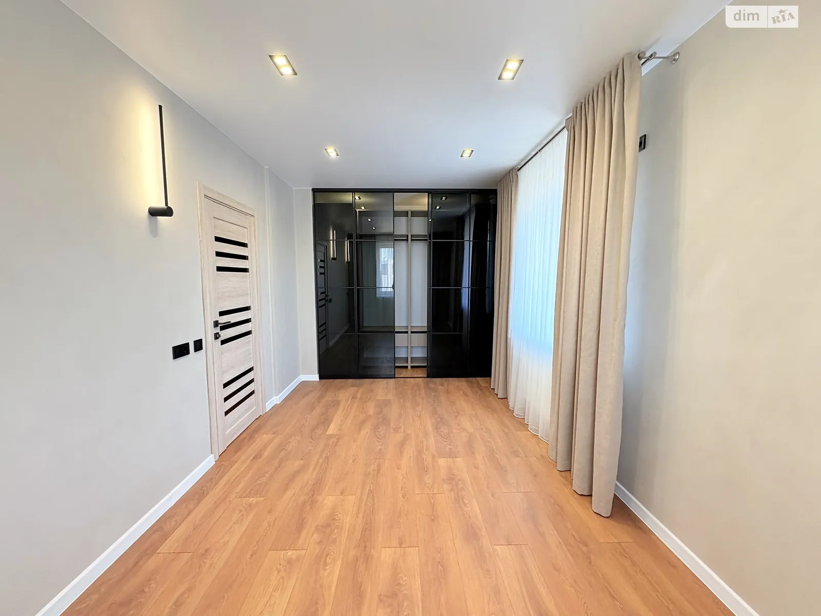 Продается 2-комнатная квартира 65 кв. м в Березиной, ул. Радужная, 69 - фото 1