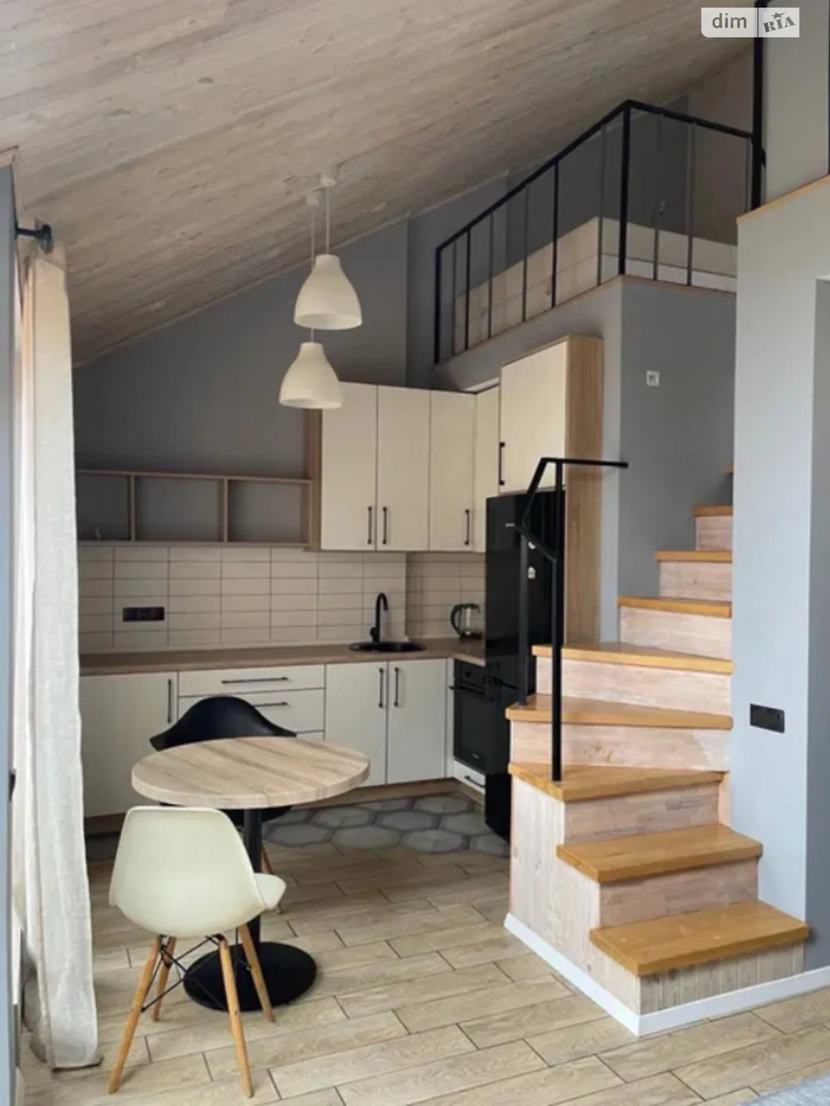 Продается 1-комнатная квартира 45 кв. м в Киеве, ул. Регенераторная - фото 1