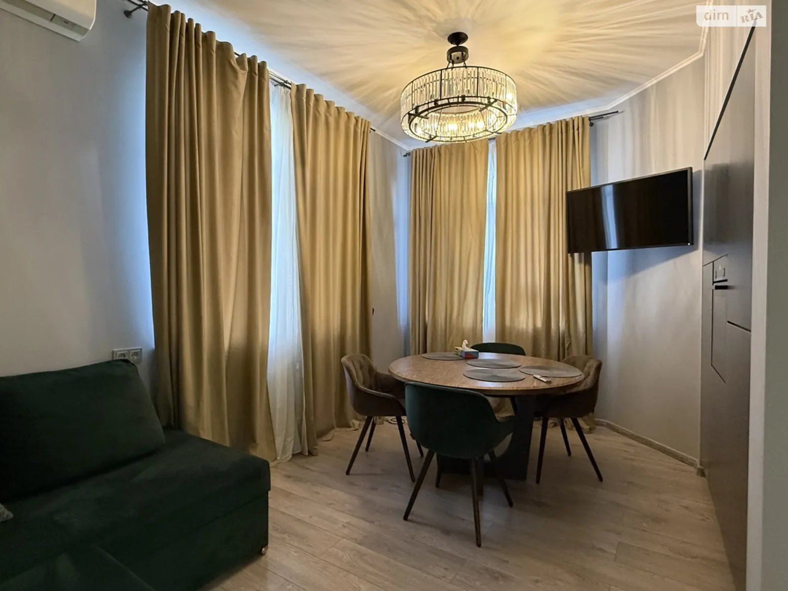 Сдается в аренду 4-комнатная квартира 120 кв. м в Харькове, ул. Алексеевская, 15 - фото 1