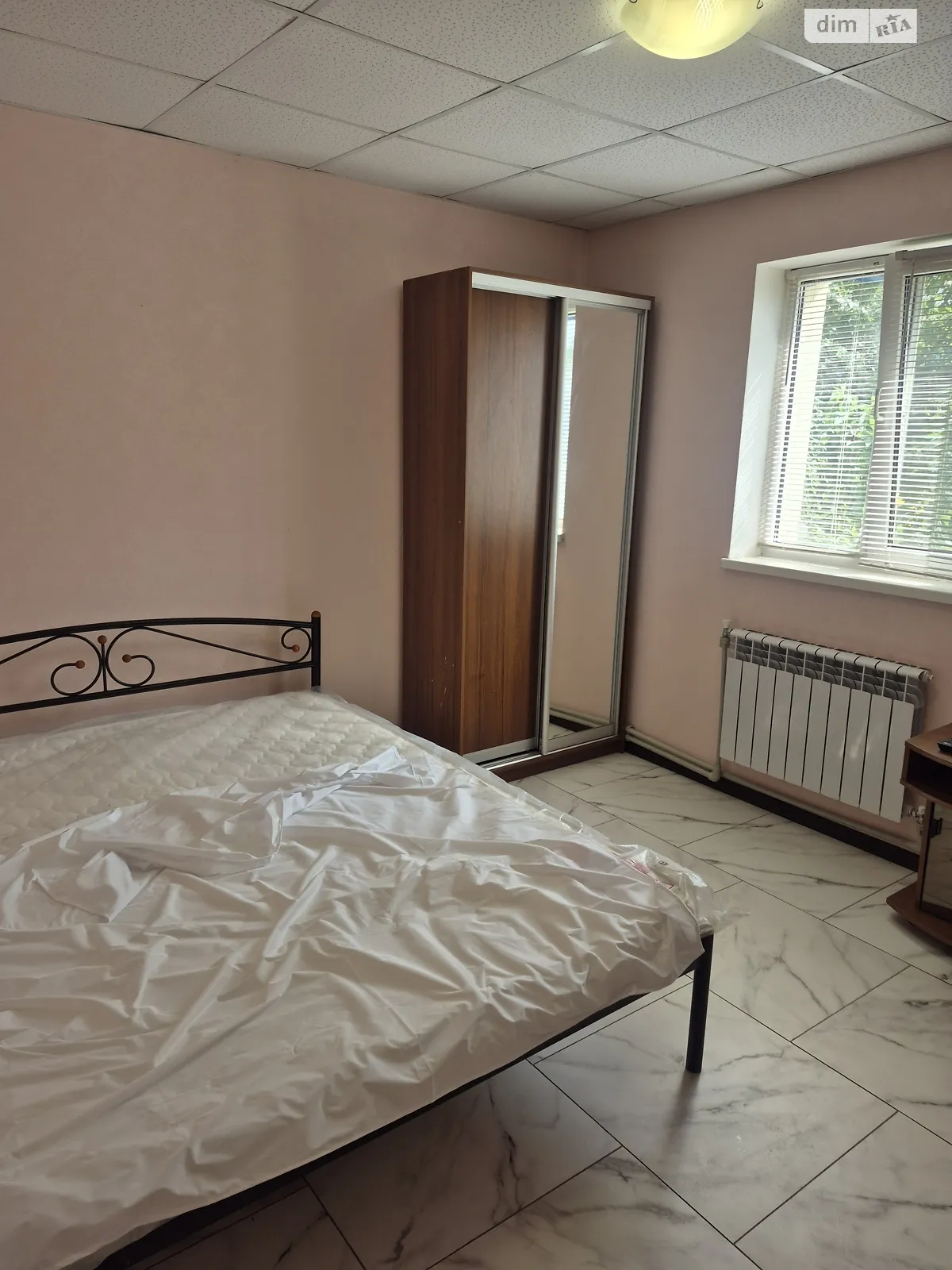 Здається в оренду 1-кімнатна квартира 26 кв. м у Києві, вул. Променева, 70 - фото 1
