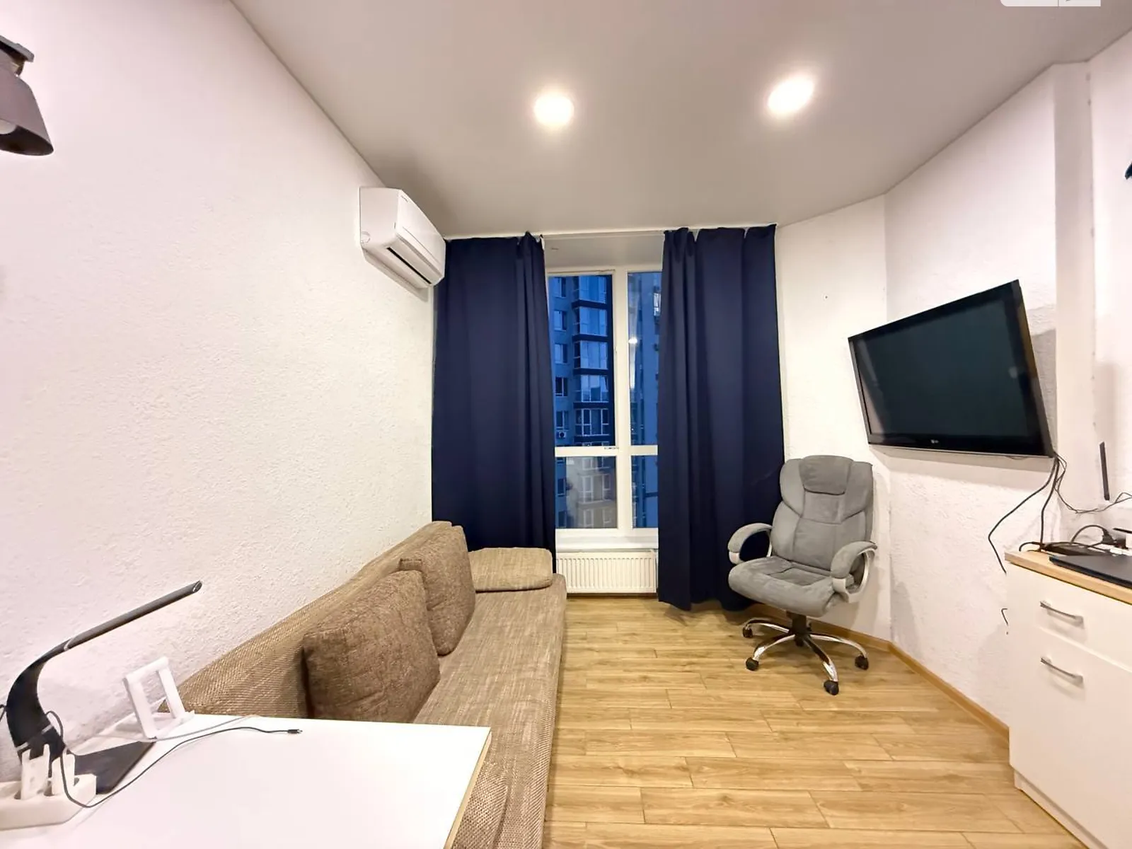 Продается 1-комнатная квартира 17 кв. м в Лиманке, ул. Академика Вильямса - фото 1