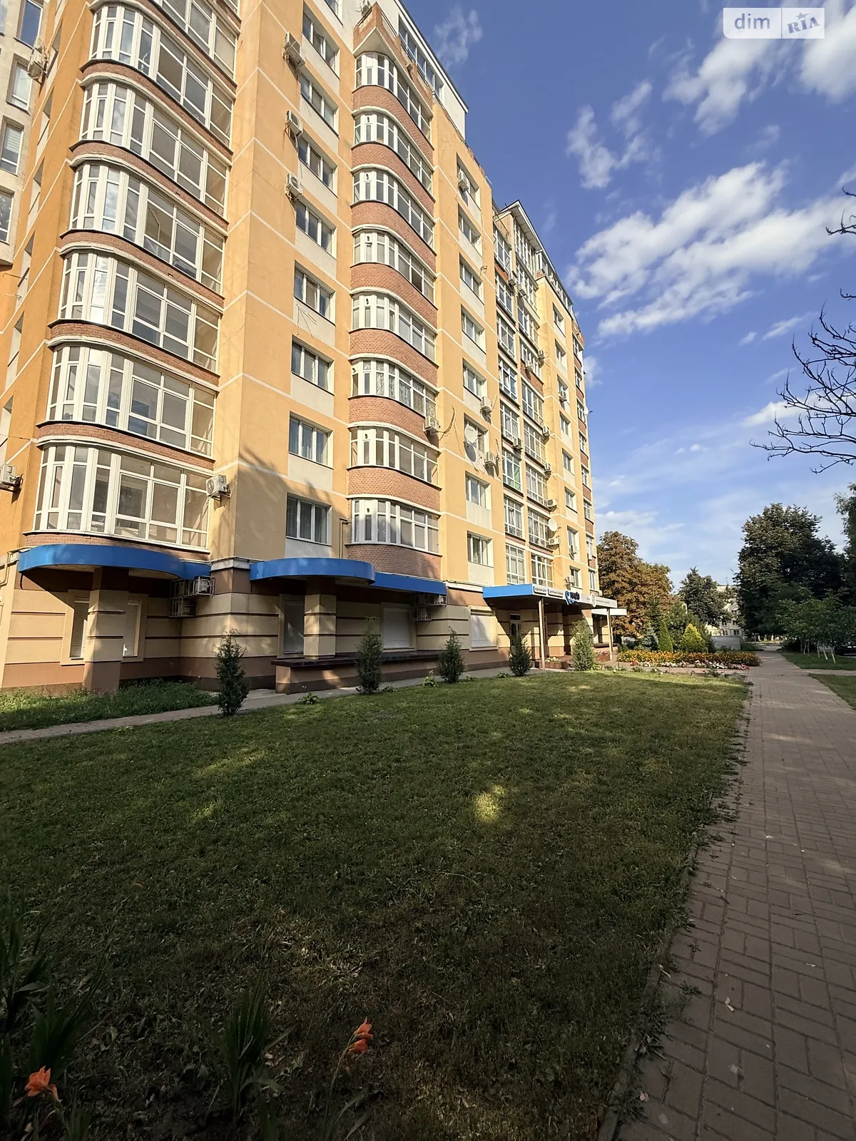 Продается 3-комнатная квартира 137.54 кв. м в Сумах, ул. Берестовская(Пушкина), 22 - фото 1