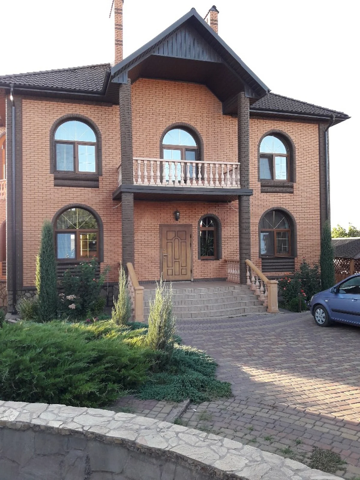 Продається будинок 3 поверховий 349 кв. м з каміном, цена: 175000 $