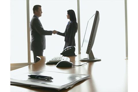 Стоит ли искать работу, если над Вами нависла угроза увольнения?