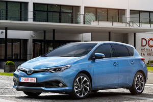 Тест-драйв Toyota New Auris