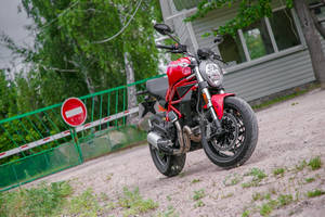 Тест-драйв Ducati Monster: Знаешь кто мой брат?