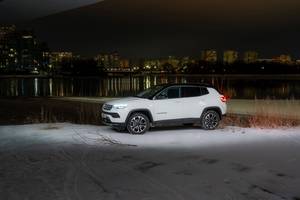 Тест-драйв Jeep Compass e-Hybrid: «грін-карта» для італійця