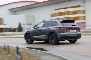 Тест-драйв VW Touareg: менше позашляховика, більше люксу