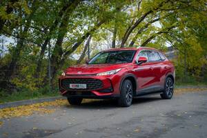 Тест-драйв MG HS PHEV. Великий запас електричного ходу за зваженою ціною