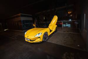 Тест-драйв MG Cyberster. Приготуйтесь бути в центрі уваги