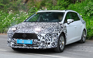 Новый Seat Leon уже ездит по дорогам общего пользования Новый Seat Leon уже ездит по дорогам общего пользования