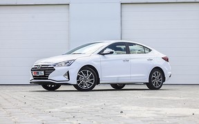 Тест-драйв Hyundai Elantra: Спешите видеть